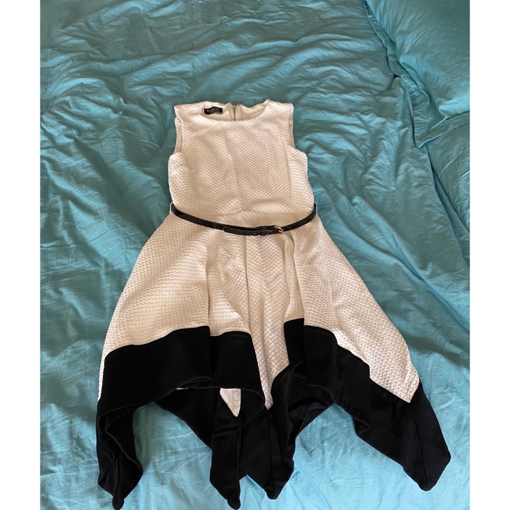 Dress - Picture 2 of 4